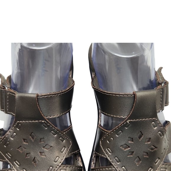 Clarks Slip On Sandal womens Shoe Size 7 Hook/Loop Strap Pewter Leather Upper - Picture 5 of 9